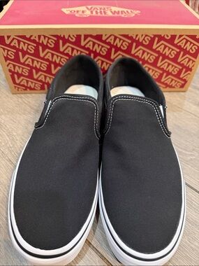 Vans Black Canvas Slip-On sneakers with White sole Women’s Size 10